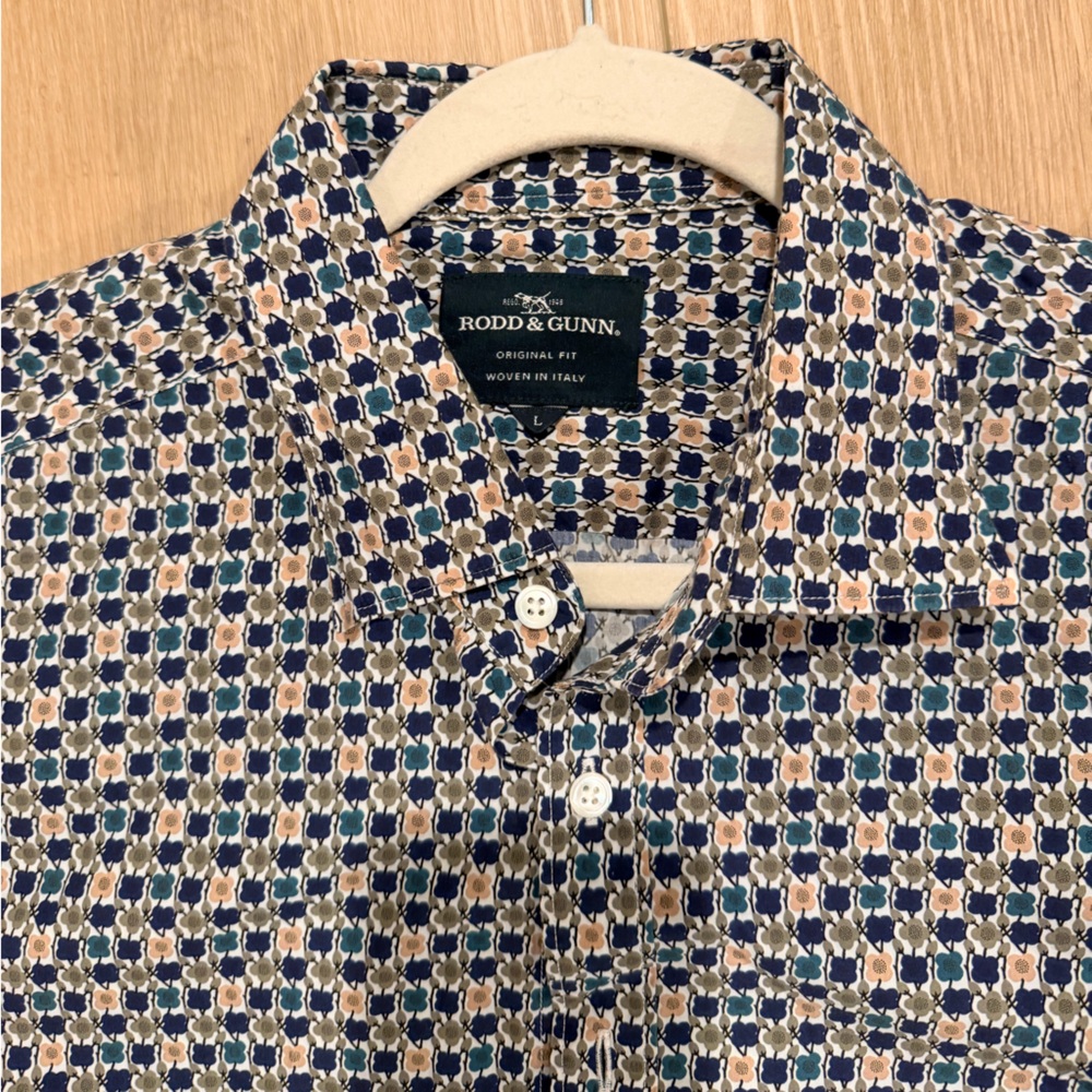 Rodd & Gunn Navy, Tan & White Geometric Button-Down Shirt